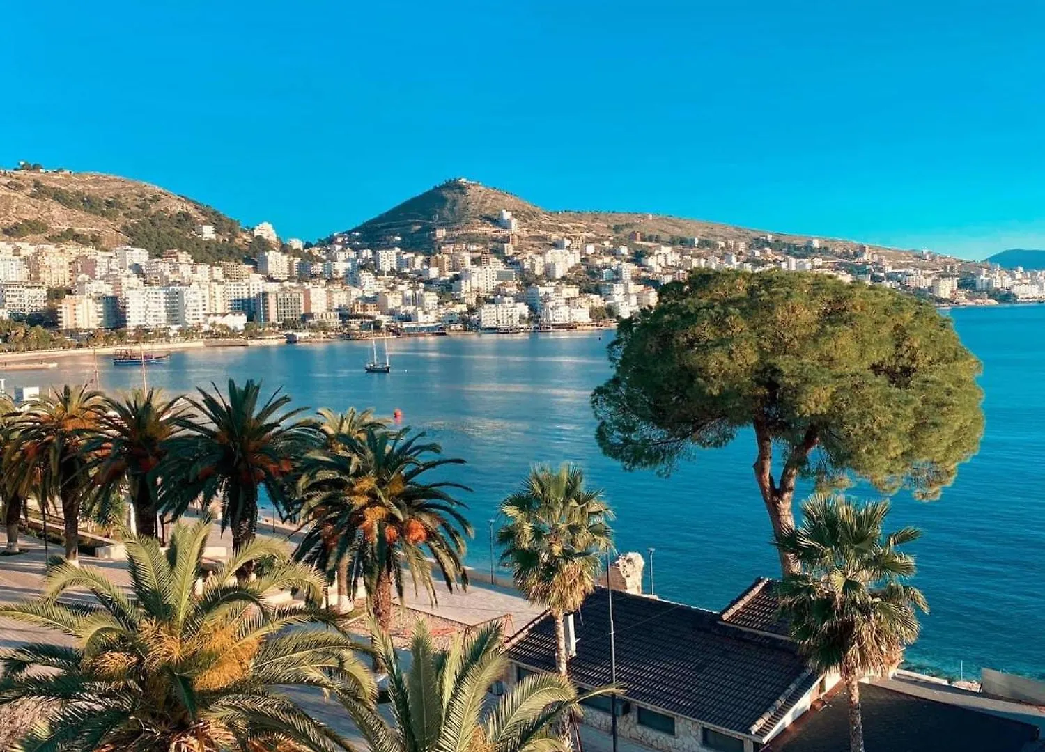Apartment In Saranda 0*, Саранда