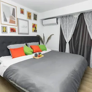 11 Steps' Lovely In The Center Appartamento Tirana