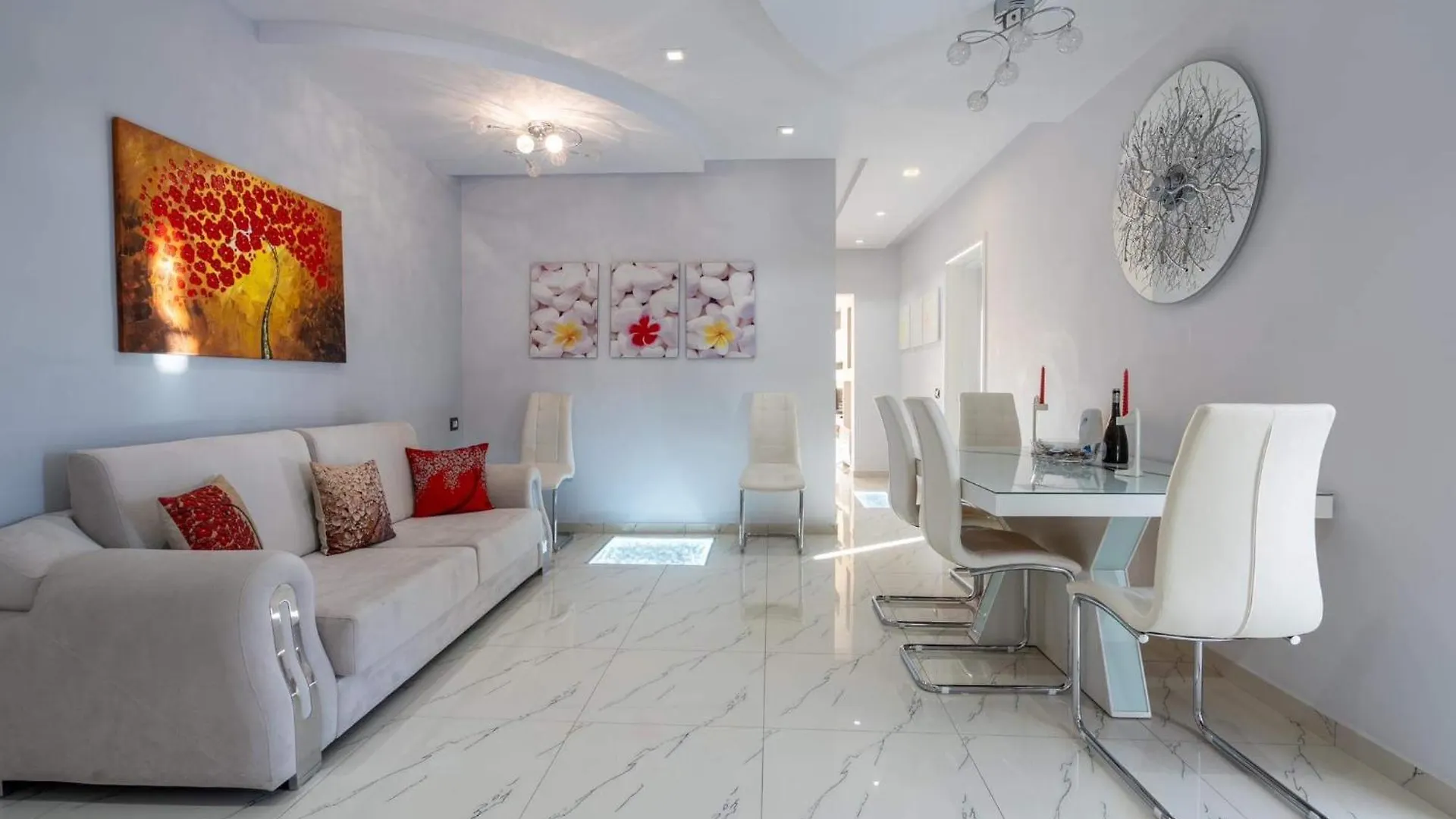 Apartment In Saranda